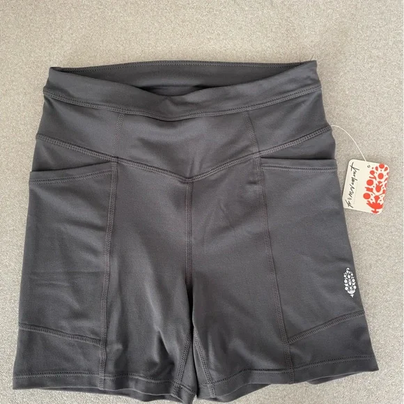 Free People Movement Women’s Charcoal Shorts Size Extra Small - Picture 4 of 7